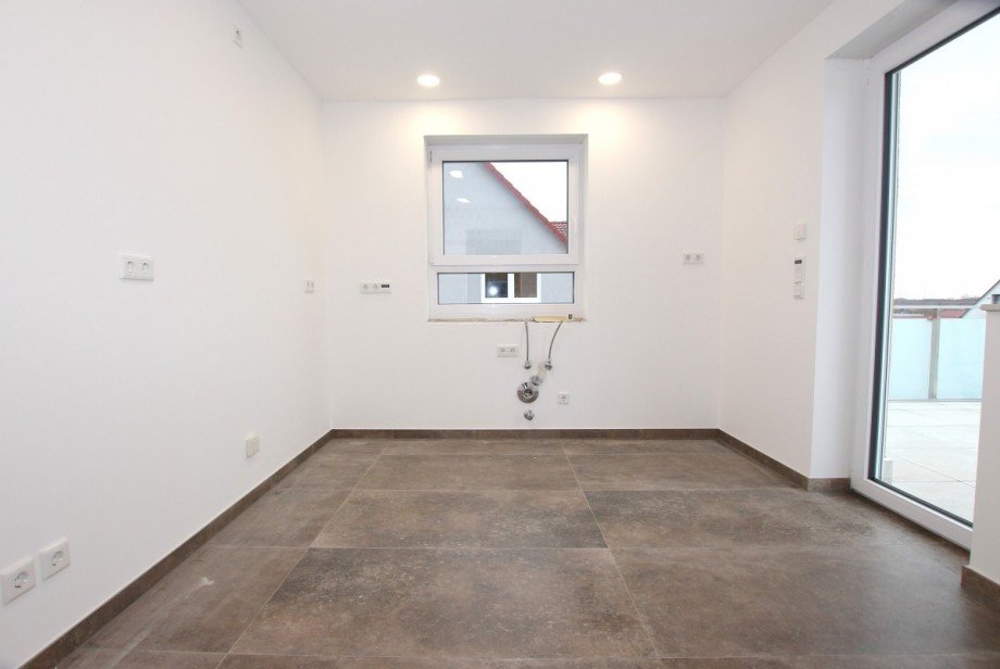 K�che mit Zugang auf Dachterrasse Penthousewohnung Griesheim , Hess