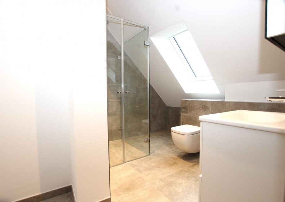 Duschbad Penthousewohnung Griesheim , Hess