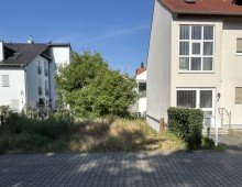Herzlich Willkommen Gelegenheit in Griesheim!
Sch�nes Grundst�ck in sehr guter Lage.