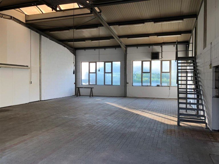 Halle Fischbachtal Halle Produktionshalle und Lager mit Freifl�che