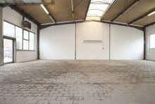 Viel Raum f�r Kreativit�t Produktionshalle und Lager mit Freifl�che